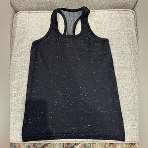 Lululemon swiftly tank size 6
